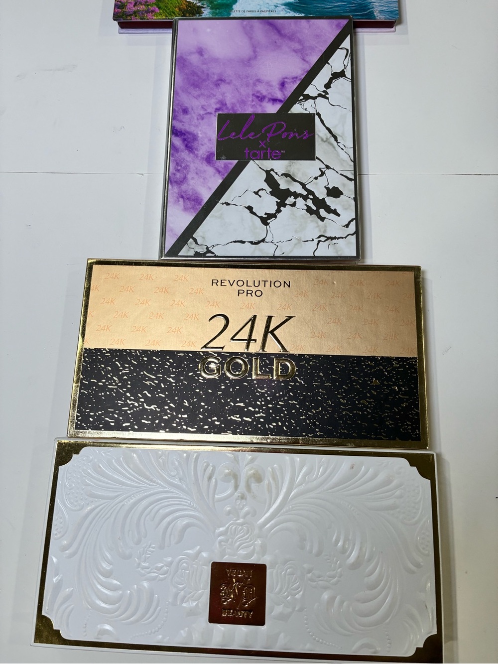 5 eyeshadow palettes ABH, Wander, Tarte, Revolution & KVD Beauty - Picture 4 of 10